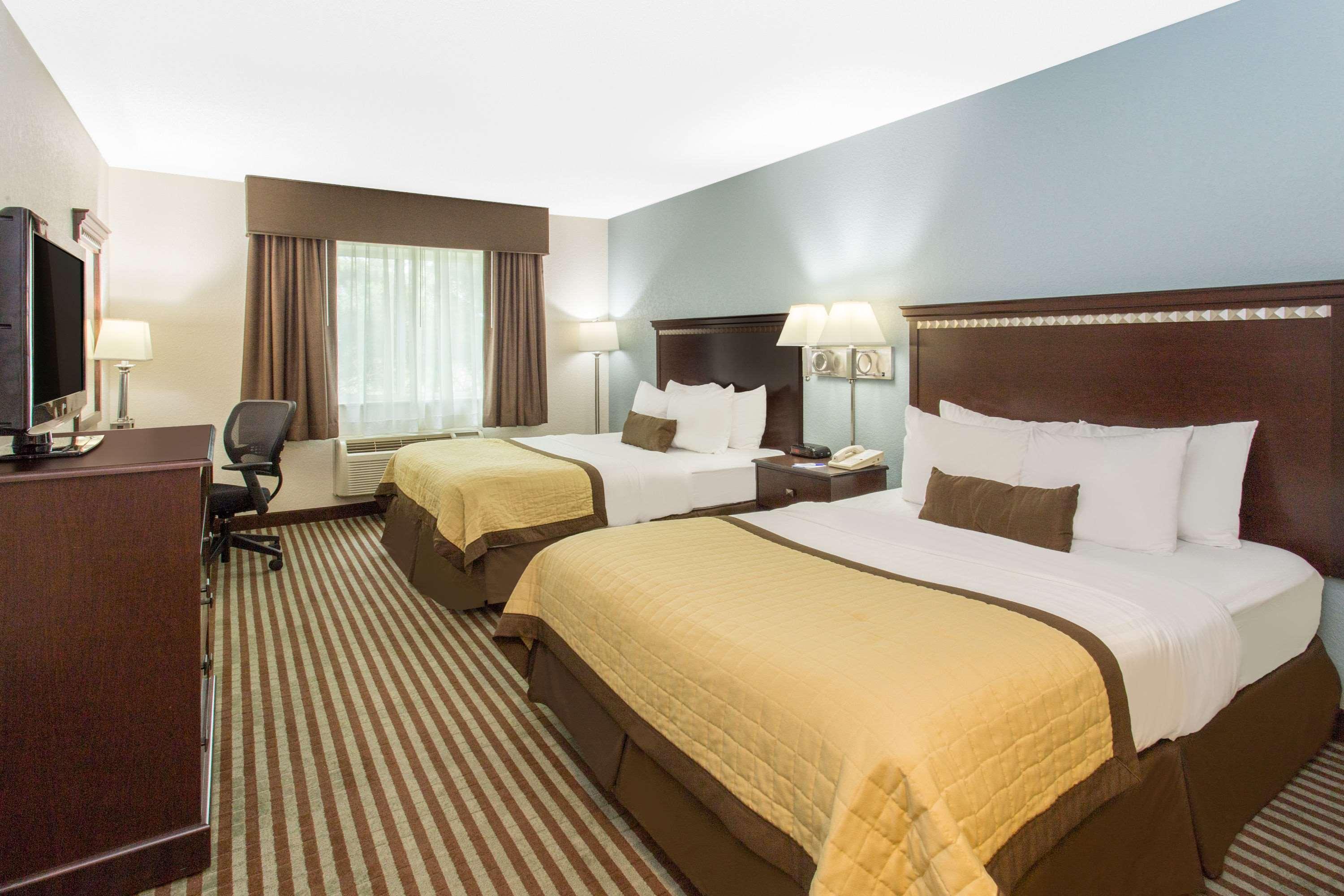 Hotel Baymont By Wyndham Mattoon Exterior foto